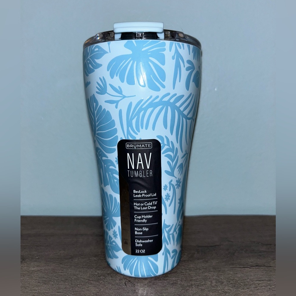 NWT BrüMate Corcorovado Mist Nav 22